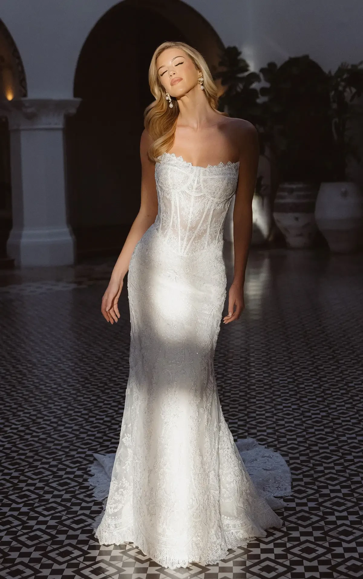Essense Designer Preview Trunk Show Main Image