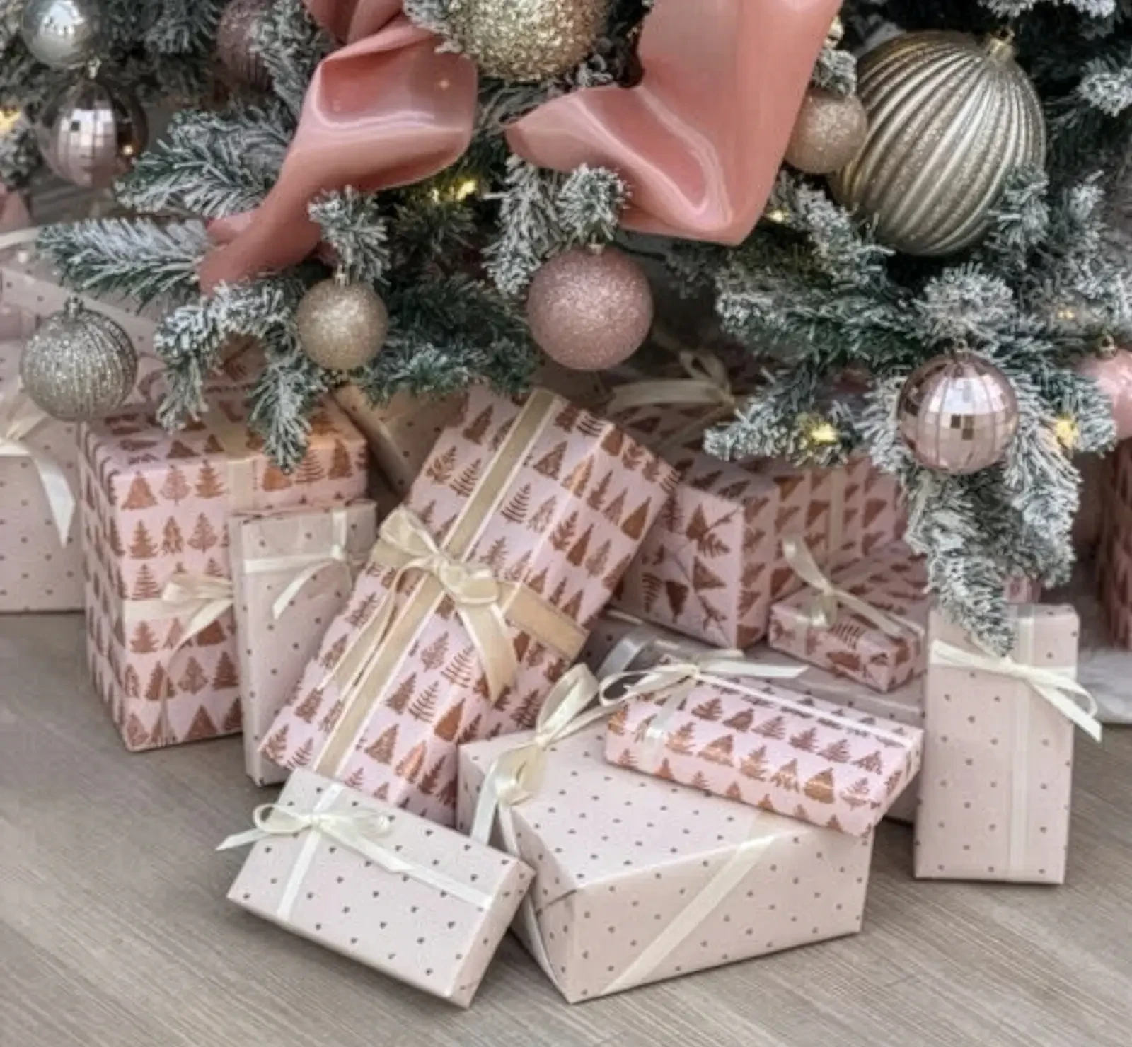 Dressember at Bellasposa!