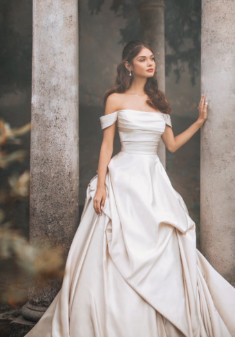 Disney Fairy Tale Weddings D412 "Belle" #4 Champagne/Ivory thumbnail