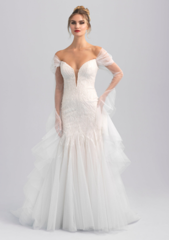 Disney Fairy Tale Weddings DVL10 "Ursula" #9 Black thumbnail