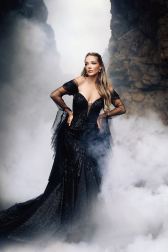 Disney Fairy Tale Weddings DVL10 "Ursula" #1 Black thumbnail