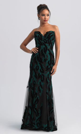 Disney Fairy Tale Weddings DVL11 "Maleficent" #10 Ivory thumbnail