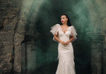 Disney Fairy Tale Weddings DVL11 "Maleficent" #2 Ivory thumbnail