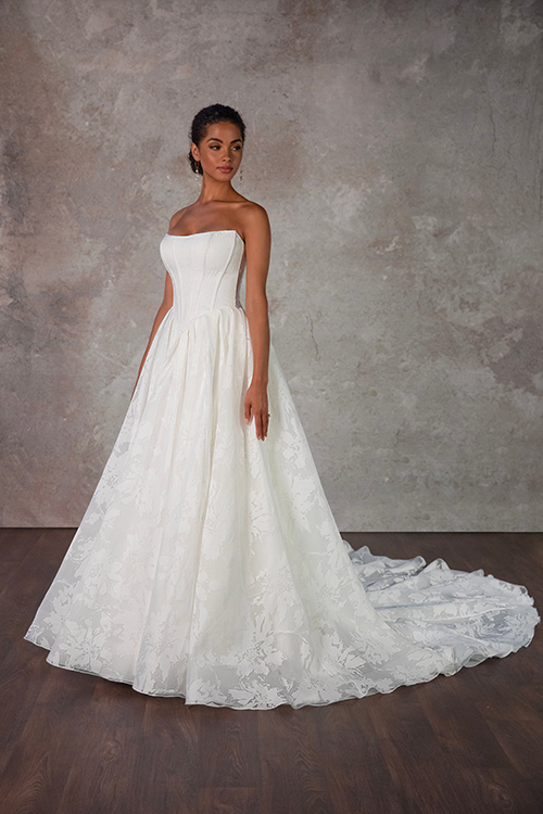 Essense of Australia D4158 Image