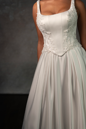 Essense of Australia D4290 #2 (IVR) Ivory thumbnail