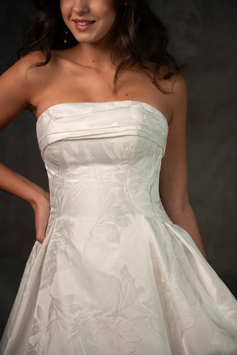 Essense of Australia D4304 #2 (IVR) Ivory (IVQ) IVORY JACQUARD thumbnail