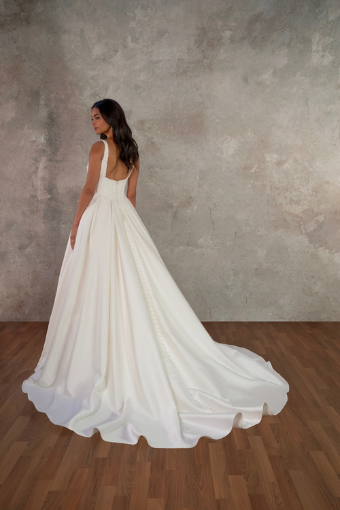 Essense of Australia D4418 #1 (IVR) Ivory thumbnail