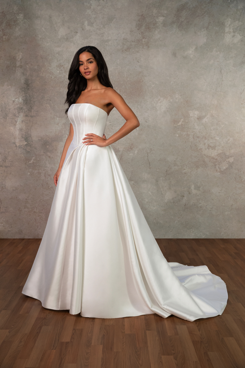 Essense of Australia D4389 Image