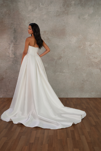 Essense of Australia D4389 #1 (IVR) Ivory thumbnail