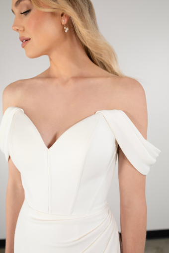 Essense of Australia D3864 #5 (IVR) Ivory thumbnail