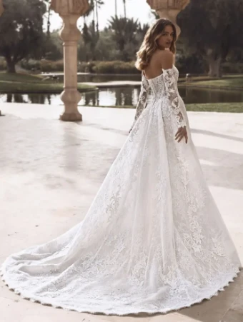 Enzoani Vanessa #1 default Ivory thumbnail