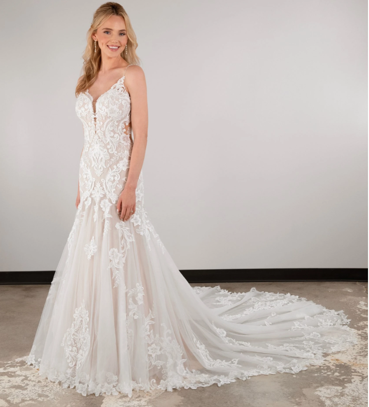 Essense of Australia D3919 Image