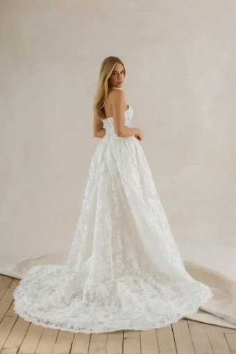 Abella E577 - Milano (TRUNK SHOW) #1 default Champagne/Ivory/Nude thumbnail