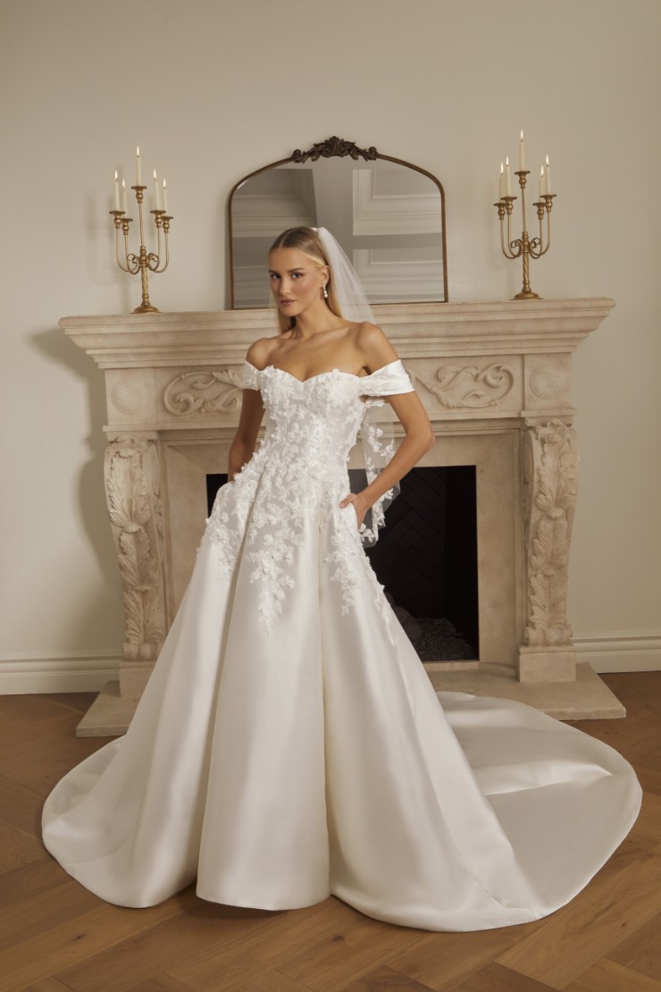 Casablanca Bridal 2572C Huntington Image