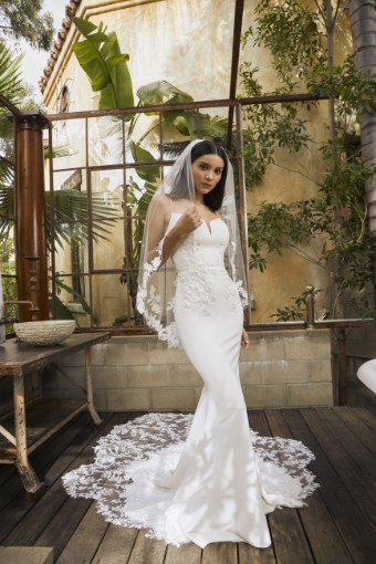 Casablanca Bridal BL456 Venus #6 INIS thumbnail