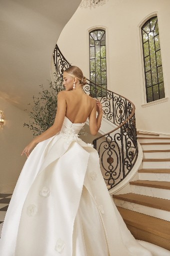 Casablanca Bridal 2575 LORELAI #4 Ivy thumbnail
