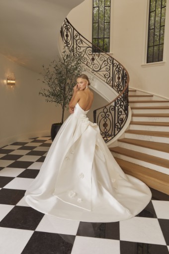 Casablanca Bridal 2575 LORELAI #2 Ivy thumbnail