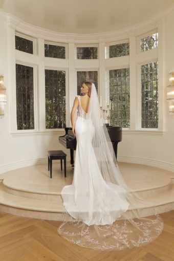 Casablanca Bridal 2568 DUCHESS #6 INS thumbnail