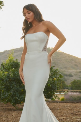 Casablanca Bridal BL486 Julian #2 INI thumbnail