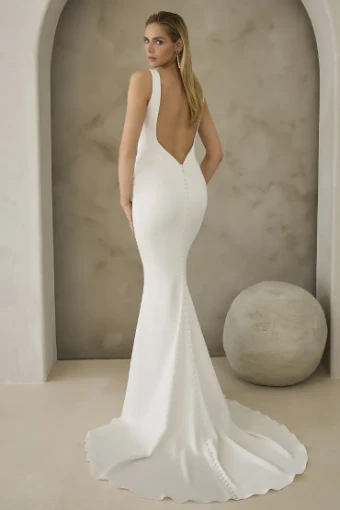 Casablanca Bridal LE161 Sutton #1 Ivory thumbnail