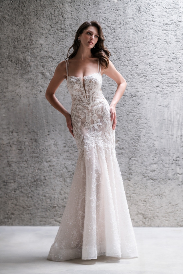 Allure Couture C681 Image