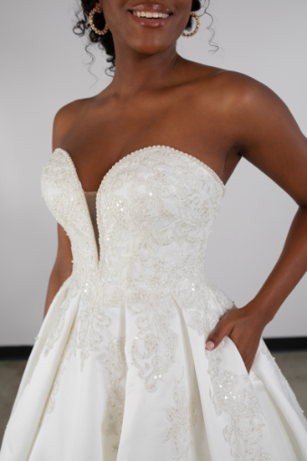 Essense of Australia D3977 #2 default Ivory/Silver/Porcelain thumbnail