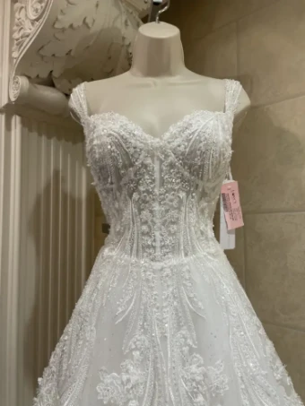 Disney Fairy Tale Weddings D373 Cinderella #5 default Platinum/Ivory/Champagne thumbnail