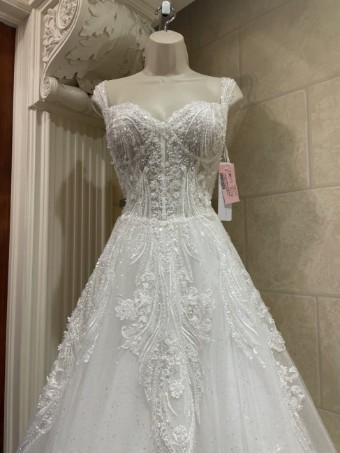 Disney Fairy Tale Weddings D373 Cinderella #3 Platinum/Ivory/Champagne thumbnail