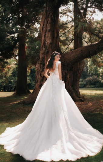 Disney Fairy Tale Weddings D417 "Snow White" #2 Desert/Champagne/Ivory/Nude thumbnail