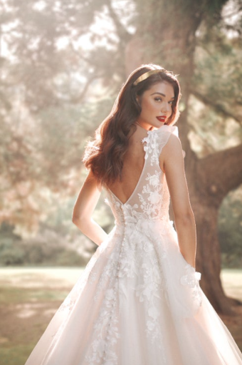 Disney Fairy Tale Weddings D417 "Snow White" #1 Desert/Champagne/Ivory/Nude thumbnail