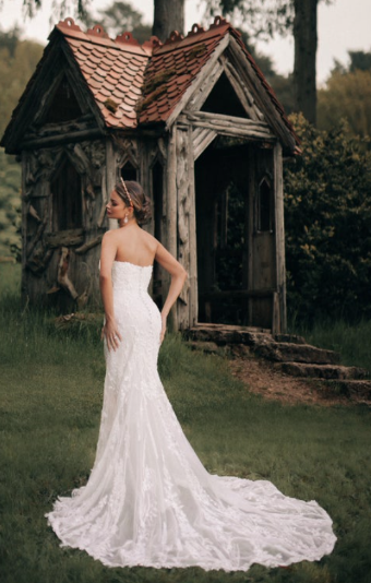 Disney Fairy Tale Weddings DVL17 "Evil Queen" #6 Almond/Champagne/Ivory/Nude thumbnail