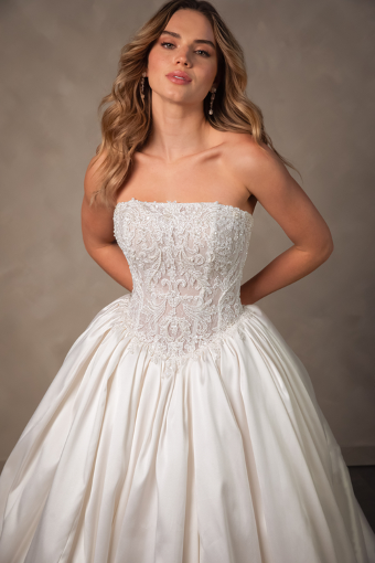 Essense of Australia D4546 #2 Ivory/Ivory thumbnail