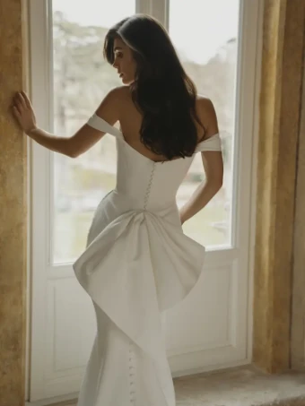 Enzoani TRISHA #1 Ivory thumbnail