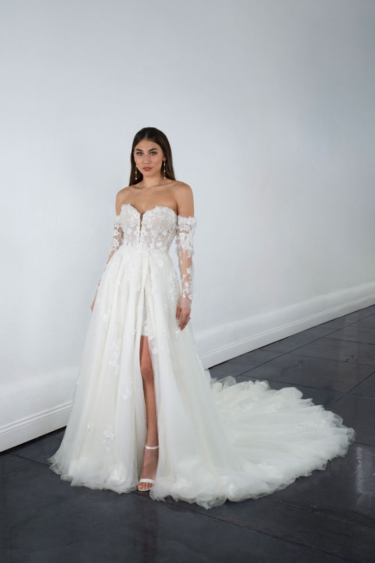 Martina Liana 1599 Image