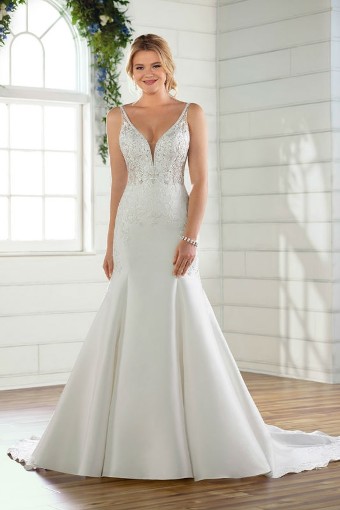 Essense of Australia D2675 #0 default Ivory Lace on Sheer Moscato Bodice and Ivory Gown with Porcelain Tulle Illusion thumbnail