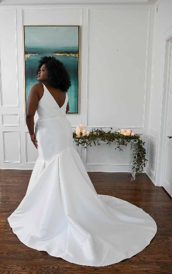 Essense of Australia D3223 #4 Ivory Gown with Porcelain Tulle Plunge thumbnail