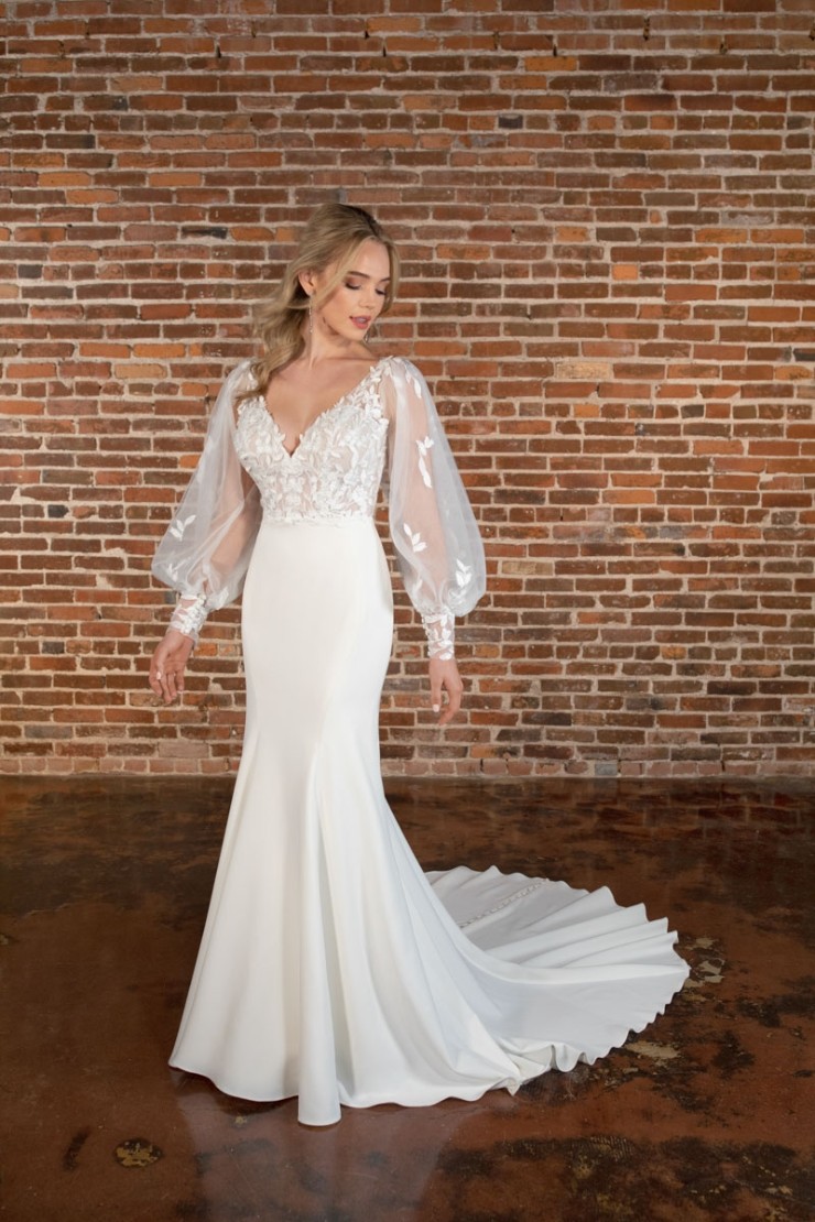 Essense of Australia D3699 Image