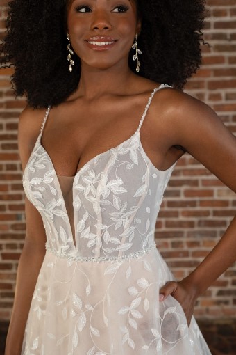 Essense of Australia D3779 #2 default Ivory/Biscotti/Platinum thumbnail