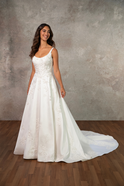 Essense of Australia D4471 Image