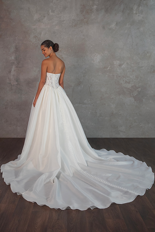 Essense of Australia D4351 Image