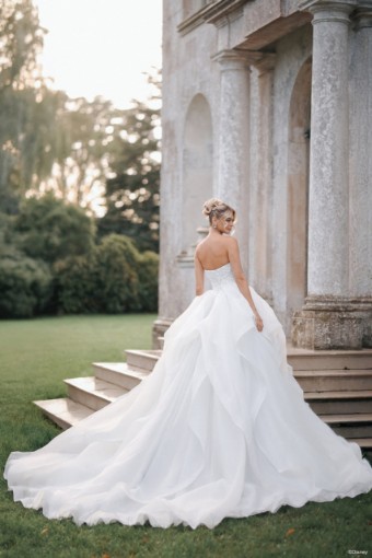 Disney Fairy Tale Weddings D463 Cinderella #3 Ivory/Silver thumbnail