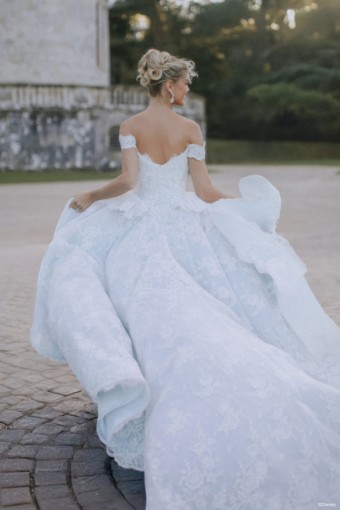 Disney Fairy Tale Weddings D473 Cinderella #2 Platinum/Blue/Ivory thumbnail