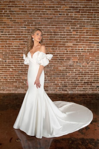 Essense of Australia D3822ZZ #2 default (IV-PL) Ivory Gown w Porcelain Tulle Plunge thumbnail