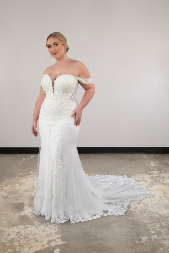 Essense of Australia D3992 #3 (IVRM-PL) Ivory Lace & Tulle over Rum Gown w Porcelain Tulle Plunge thumbnail