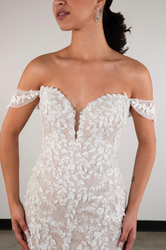 Essense of Australia D3992 #2 (IVRM-PL) Ivory Lace & Tulle over Rum Gown w Porcelain Tulle Plunge thumbnail