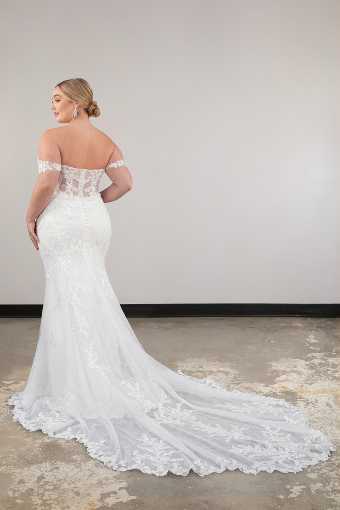 Essense of Australia D3992 #4 default (IVRM-PL) Ivory Lace & Tulle over Rum Gown w Porcelain Tulle Plunge thumbnail