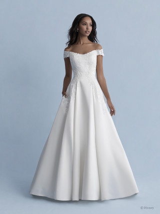 Disney Fairy Tale Weddings D262 Belle Image