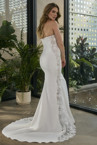 Casablanca Bridal BL499 Peridot #2 INI thumbnail