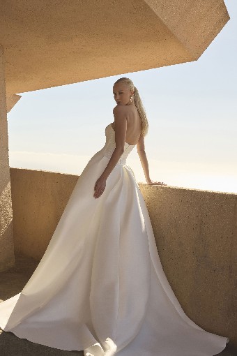 Casablanca Bridal 2601 Veridiana - TRUNK SHOW #1 Ivory/Ivory thumbnail