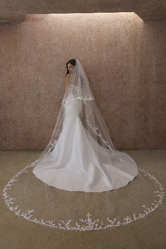 Casablanca Bridal 2607 Aerys - TRUNK SHOW #4 Ivory/Nude thumbnail